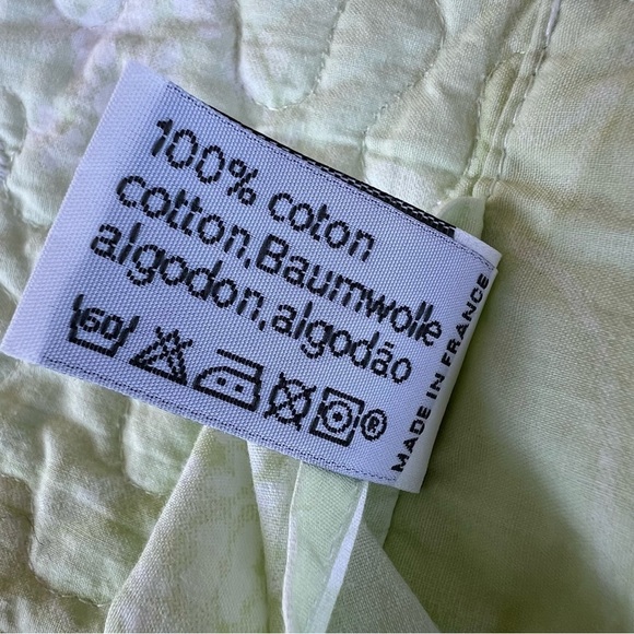 Yves Delorme French Floral Quilted Euro Sham White Mint Green Scallop Edge GUC - Picture 10 of 11